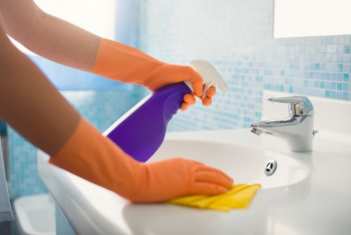 Move-out cleaning checklist for homes and apartments in Kensington